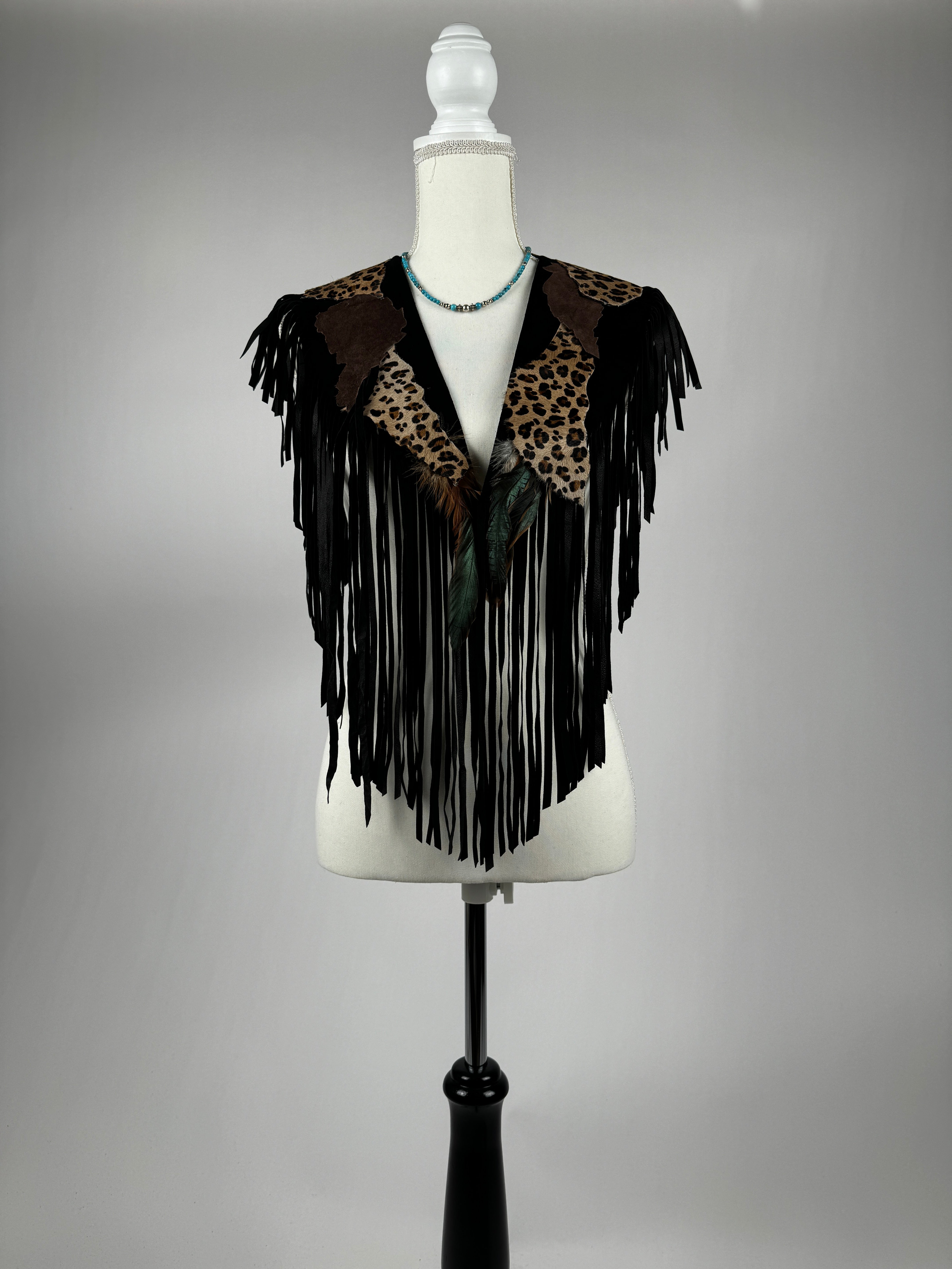 Leopard Leather Collage Shoulder Short Collar