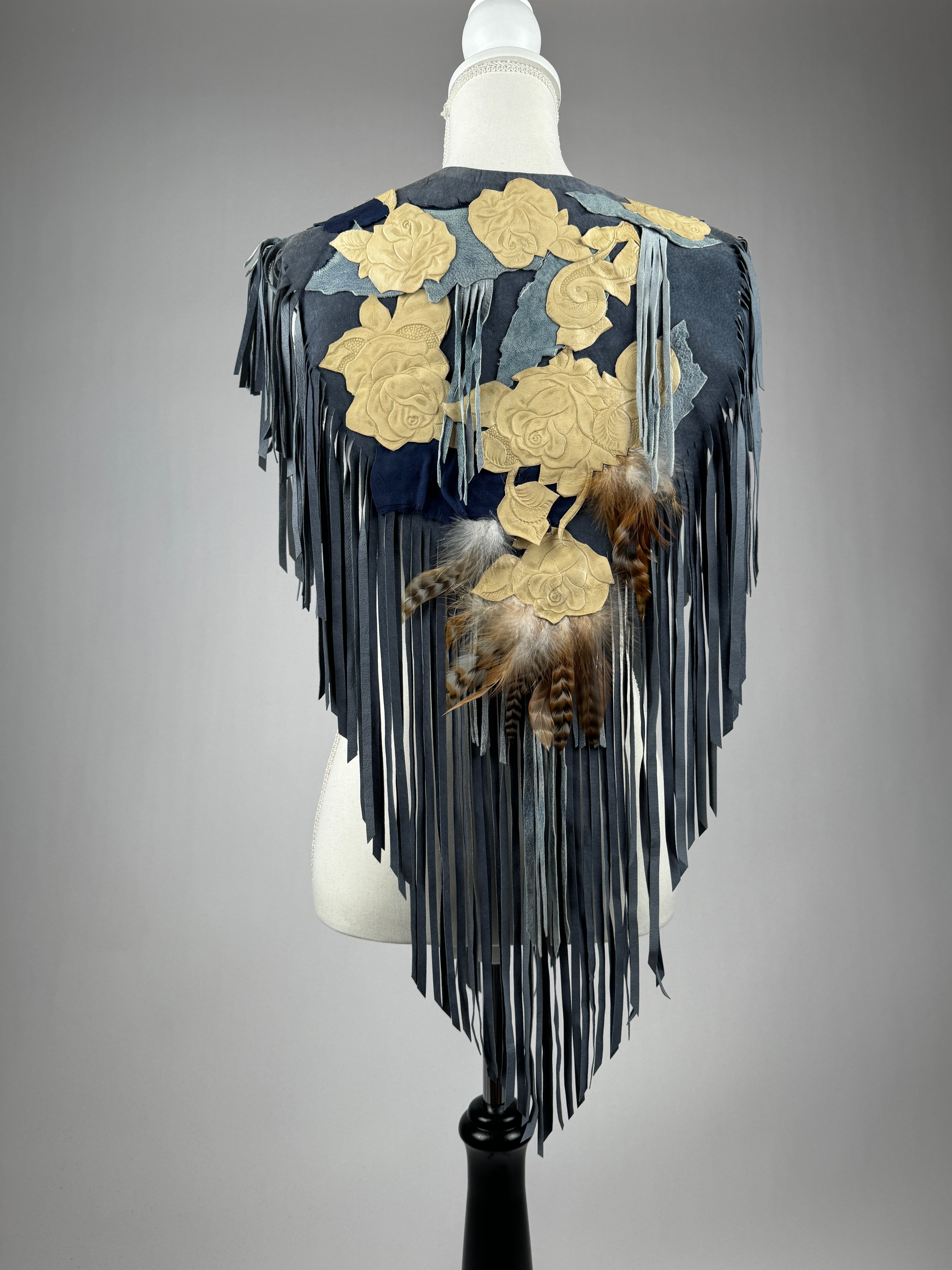 Rose Leather Collage Shoulder Short Collar